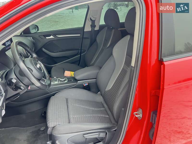 Хэтчбек Audi A3 2015 в Хмельницком