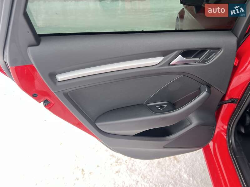 Хэтчбек Audi A3 2015 в Хмельницком