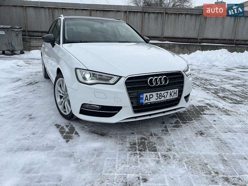 Хэтчбек Audi A3 2016 в Запорожье