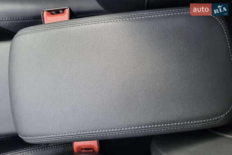 Хэтчбек Audi A3 2016 в Запорожье