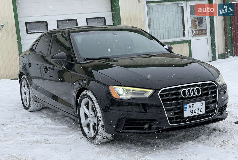 Седан Audi A3 2015 в Запоріжжі