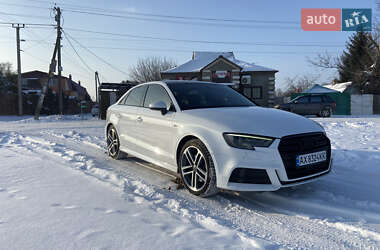 Седан Audi A3 2018 в Харькове
