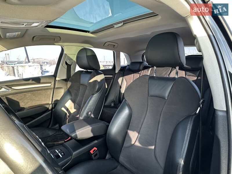 Хетчбек Audi A3 2016 в Києві