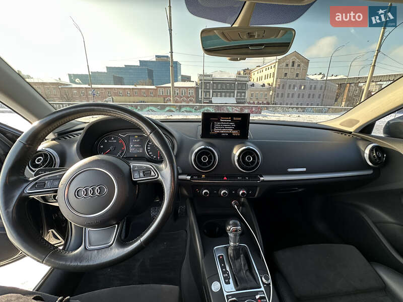 Хетчбек Audi A3 2016 в Києві