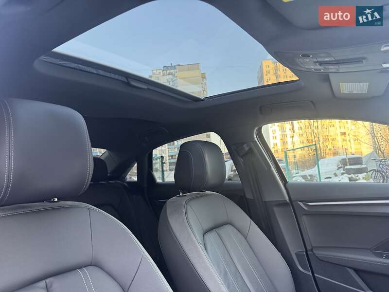 Седан Audi A3 2023 в Киеве
