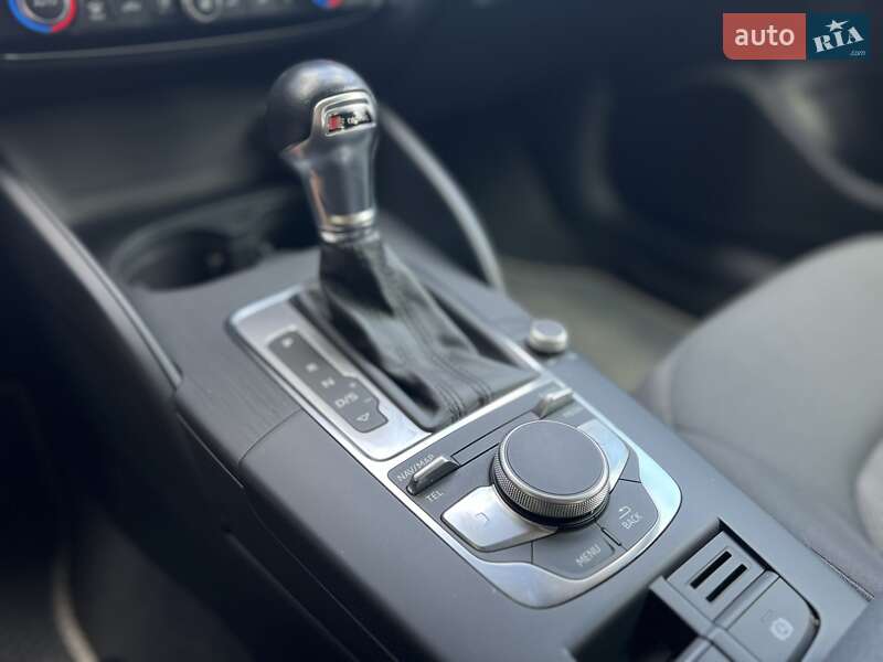 Хетчбек Audi A3 2019 в Львові