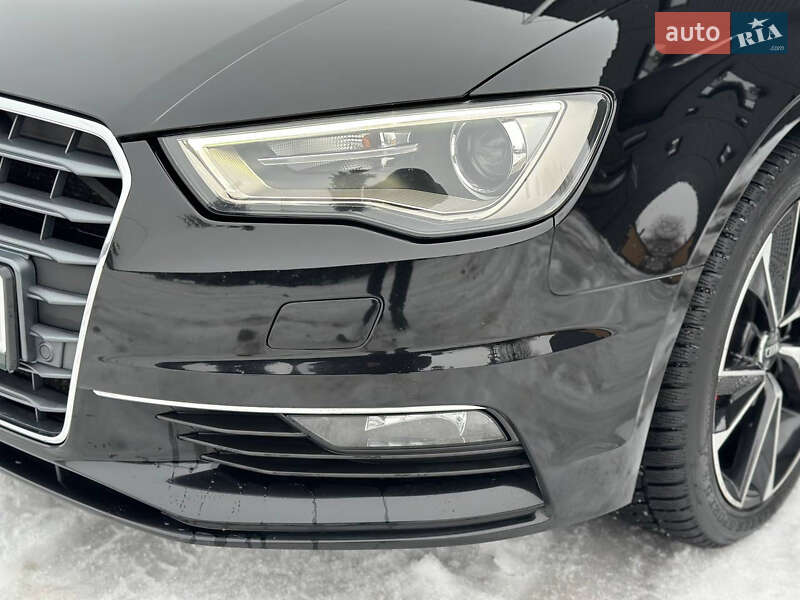 Седан Audi A3 2015 в Киеве