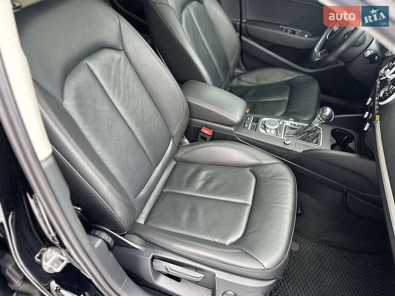 Седан Audi A3 2015 в Киеве