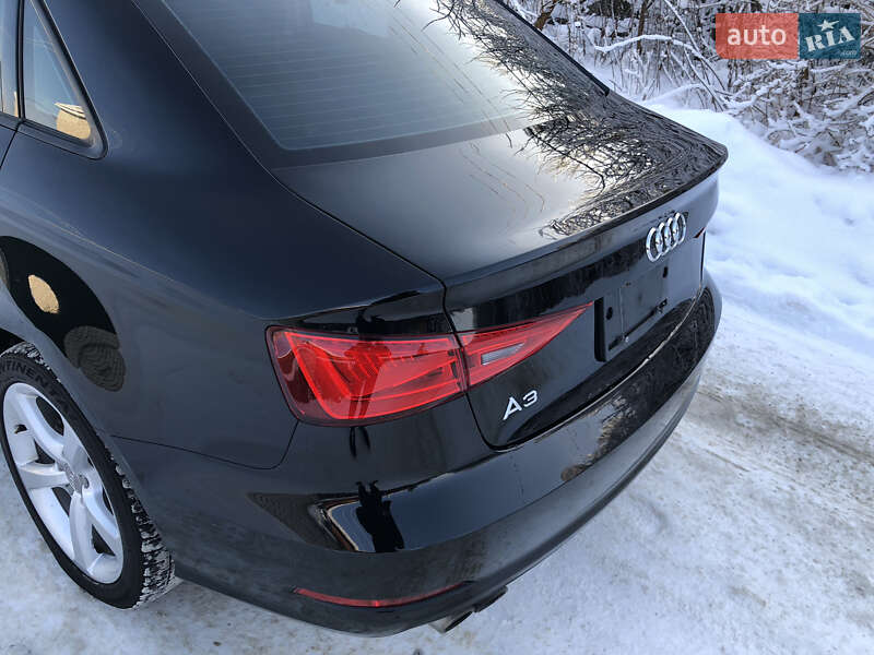 Седан Audi A3 2015 в Ірпені