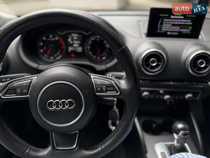 Хетчбек Audi A3 2014 в Гадячі