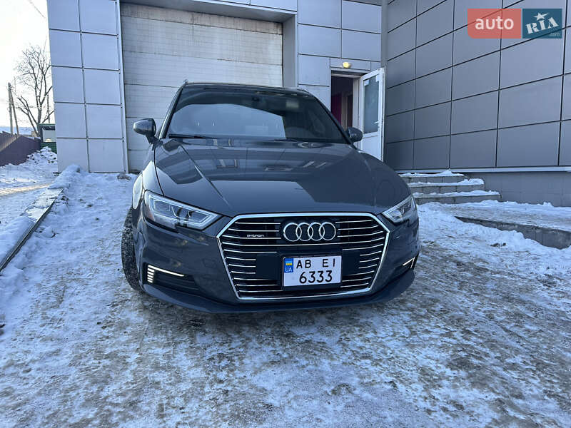 Хэтчбек Audi A3 2018 в Виннице фото 3 Хэтчбек Audi A3 2018 в Виннице