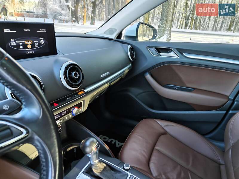 Седан Audi A3 2015 в Києві