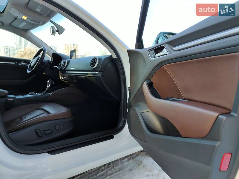 Седан Audi A3 2015 в Києві