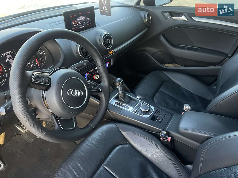 Седан Audi A3 2015 в Чернігові