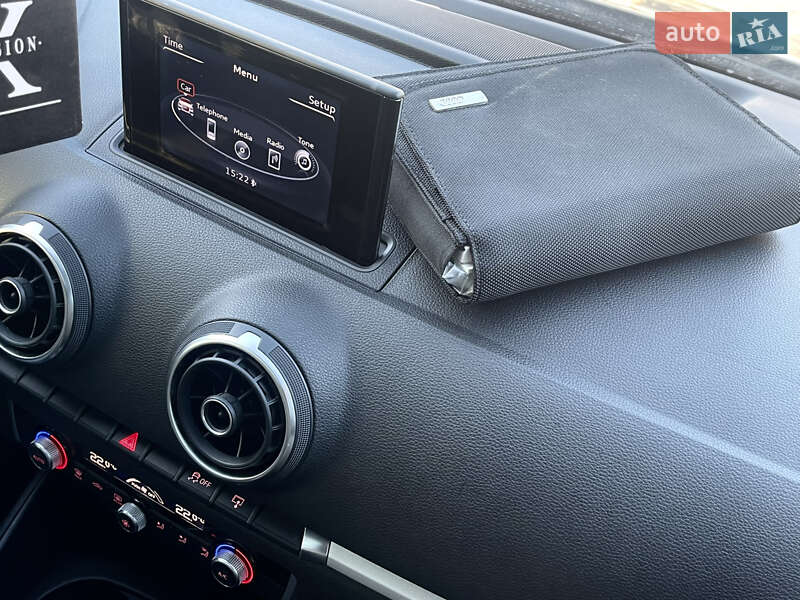 Седан Audi A3 2015 в Чернігові