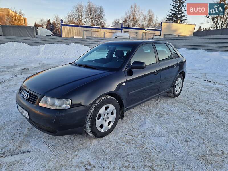 Хэтчбек Audi A3 2001 в Ровно