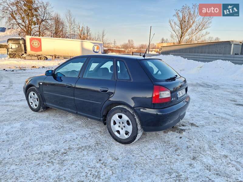 Хэтчбек Audi A3 2001 в Ровно