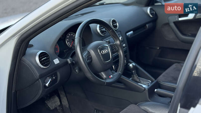 Хетчбек Audi A3 2012 в Долині