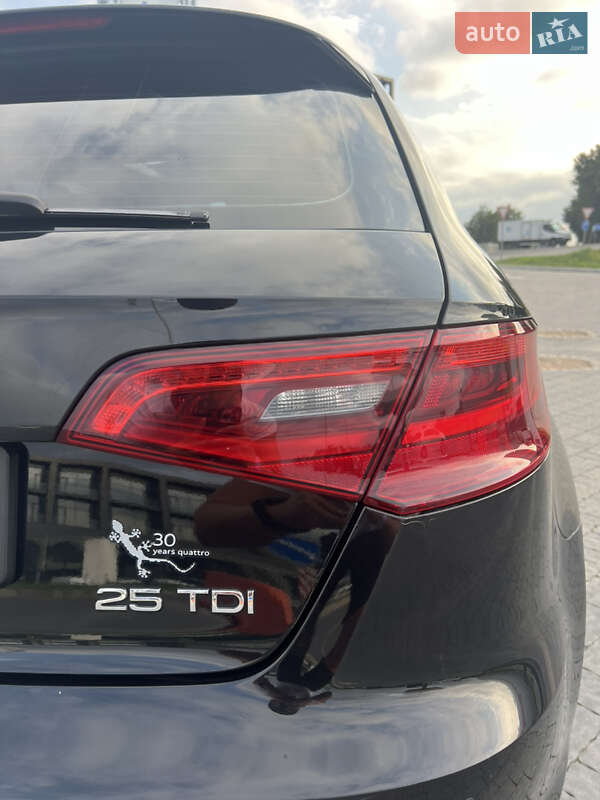 Хэтчбек Audi A3 2015 в Львове