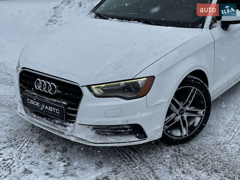Седан Audi A3 2015 в Львове