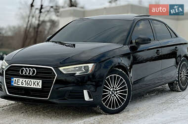 Седан Audi A3 2016 в Запорожье