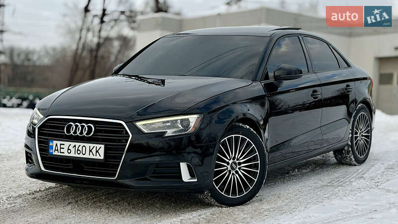 2016 Audi A3 Sedan, VIN WAUAUGFF5H1028084:plate — фото 1 (autoria)
