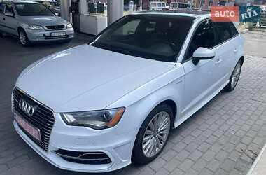 Хэтчбек Audi A3 2016 в Днепре