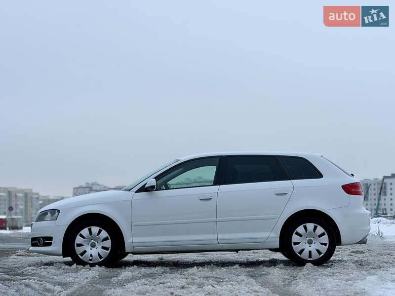 Хэтчбек Audi A3 2010 в Виннице