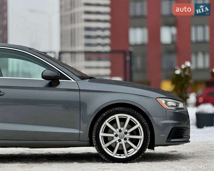 Седан Audi A3 2015 в Киеве