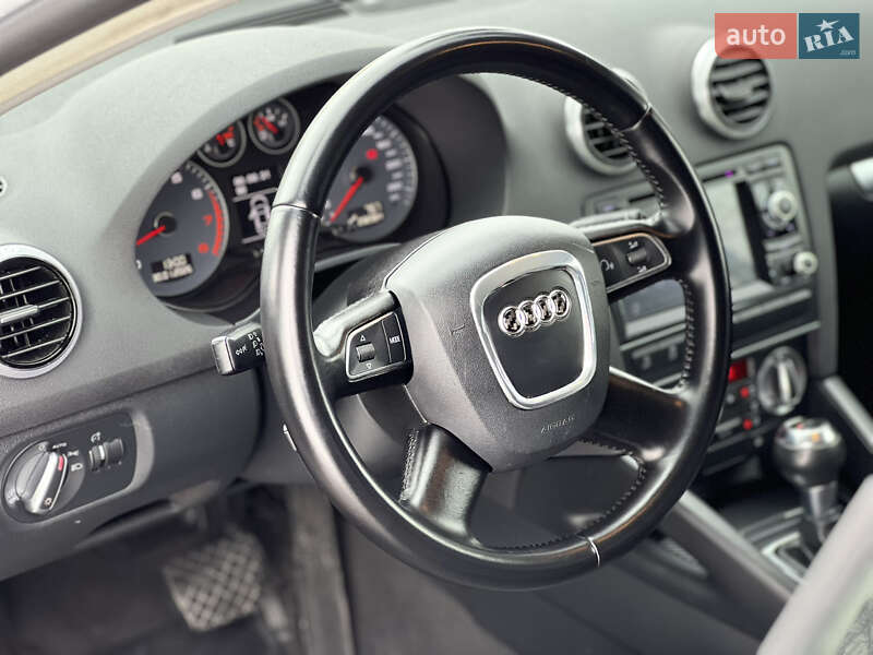 Хэтчбек Audi A3 2010 в Староконстантинове