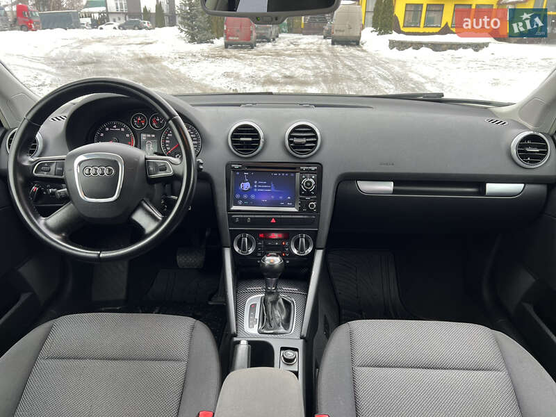 Хэтчбек Audi A3 2010 в Староконстантинове