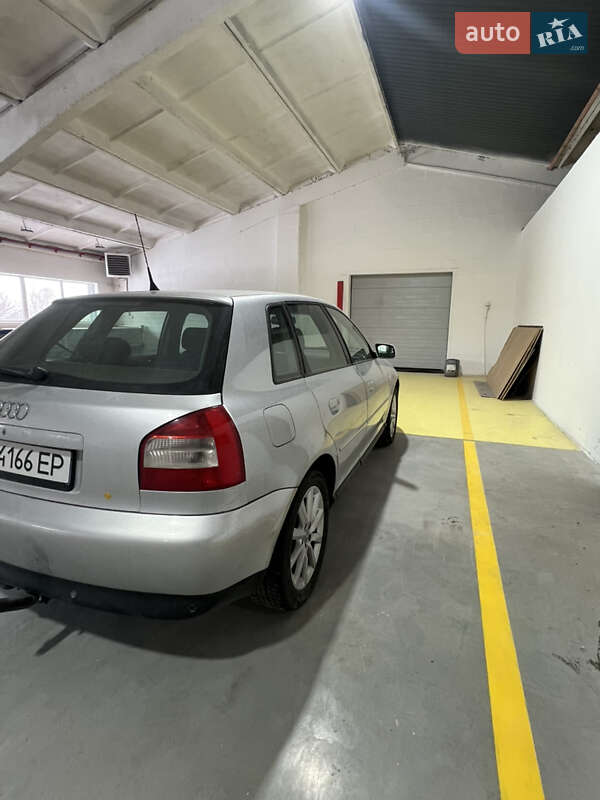Хэтчбек Audi A3 2003 в Чернигове