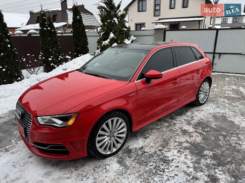 Хетчбек Audi A3 2015 в Вінниці