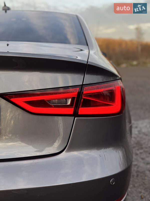 Седан Audi A3 2015 в Львові