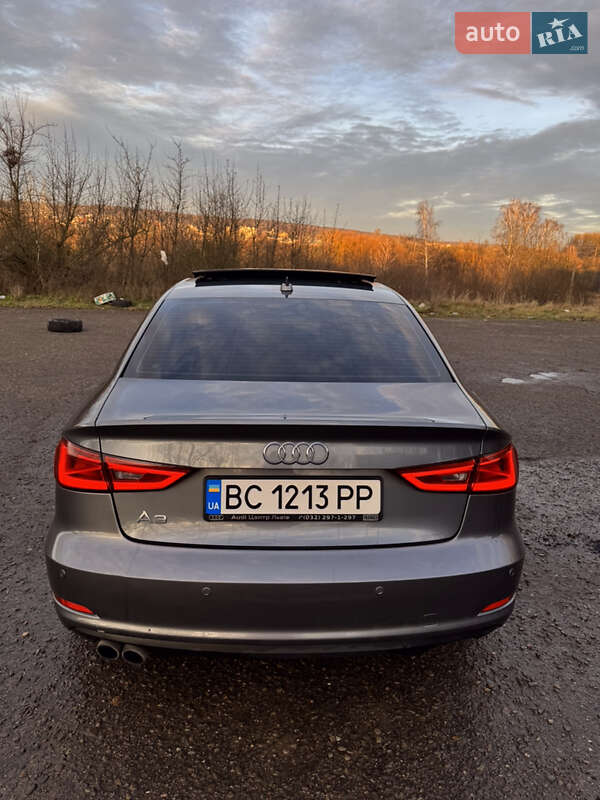 Седан Audi A3 2015 в Львове