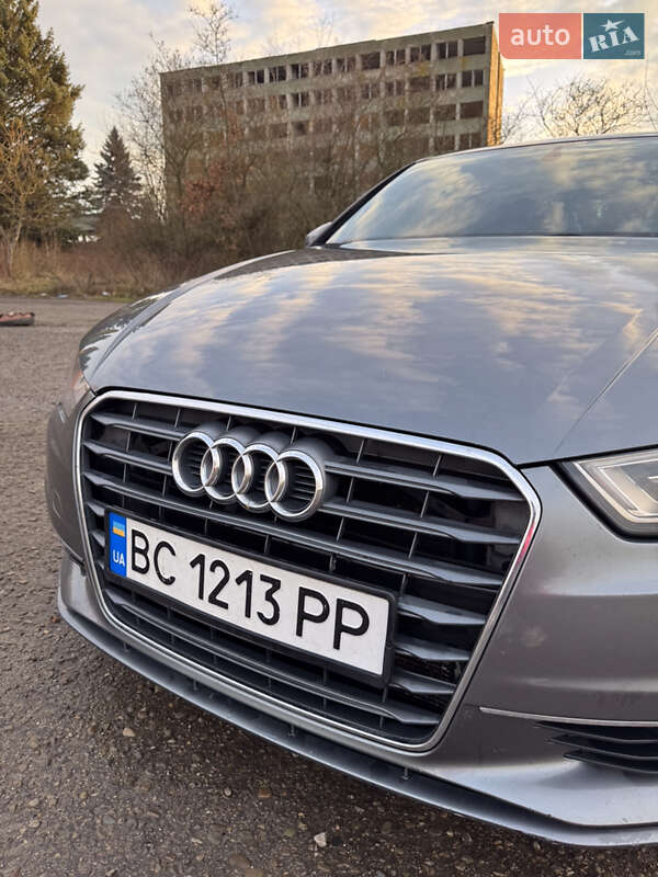 Седан Audi A3 2015 в Львові