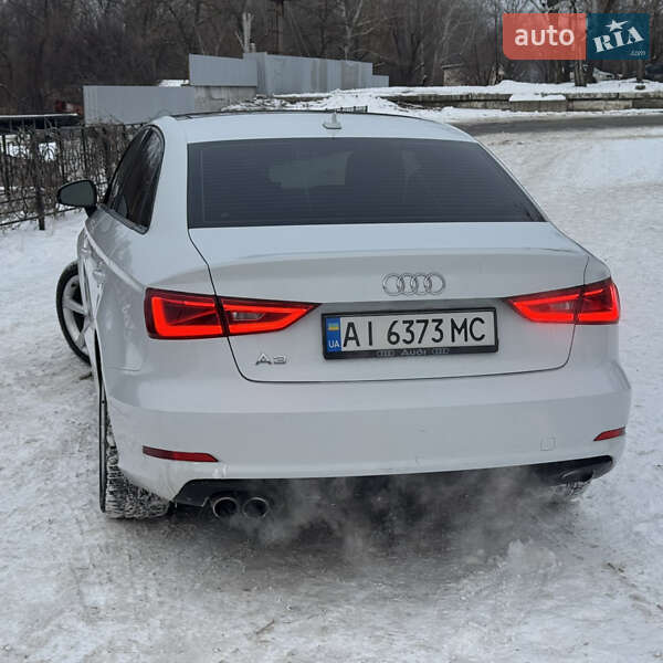 Седан Audi A3 2014 в Дніпрі