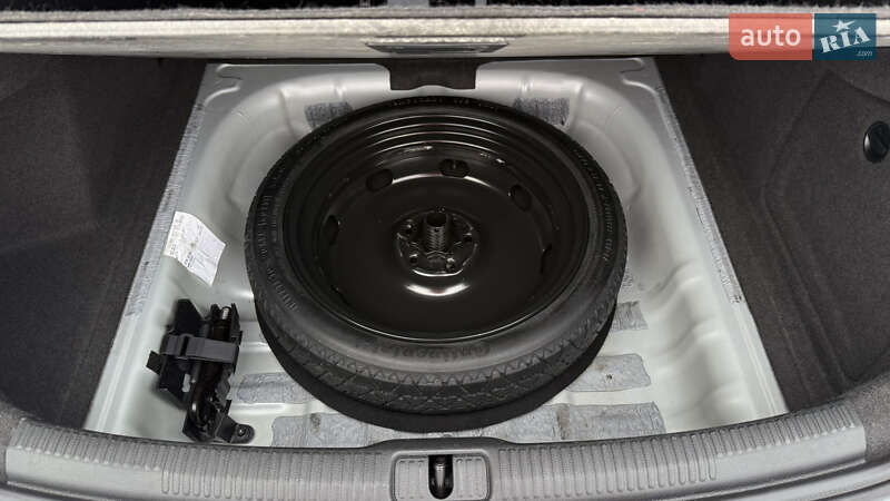 Седан Audi A3 2015 в Луцьку