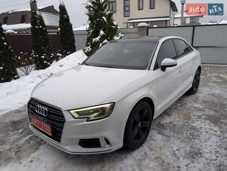 Седан Audi A3 2017 в Вінниці