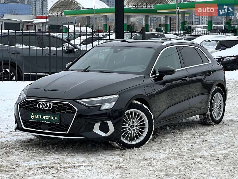 Хетчбек Audi A3 2021 в Києві