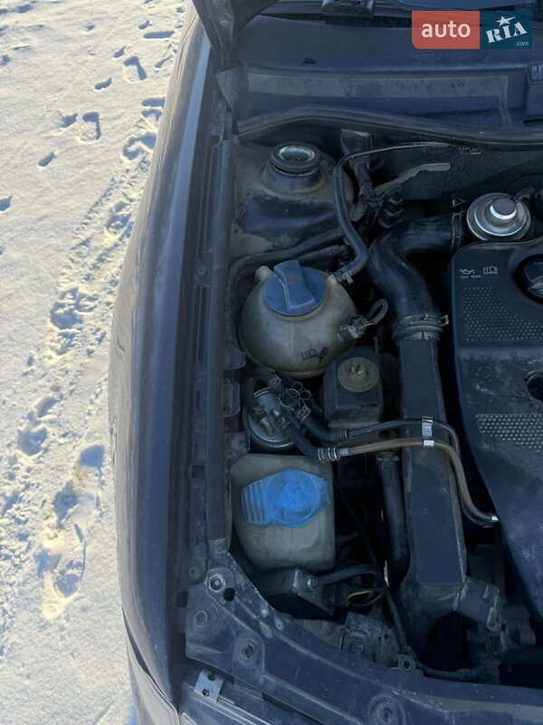 Хэтчбек Audi A3 1999 в Сторожинце