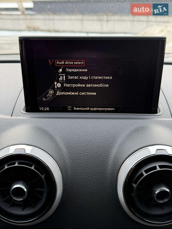 Хэтчбек Audi A3 2018 в Киеве