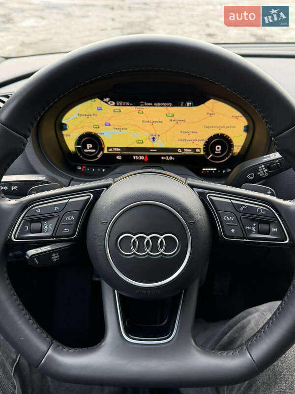 Хэтчбек Audi A3 2018 в Киеве
