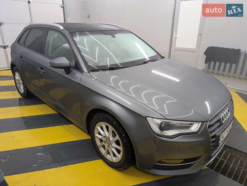 Хэтчбек Audi A3 2016 в Борщеве