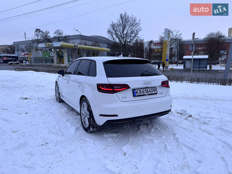 Хэтчбек Audi A3 2016 в Киеве фото 6 Хэтчбек Audi A3 2016 в Киеве