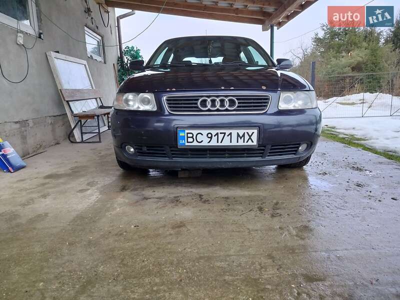 Хетчбек Audi A3 2002 в Дрогобичі