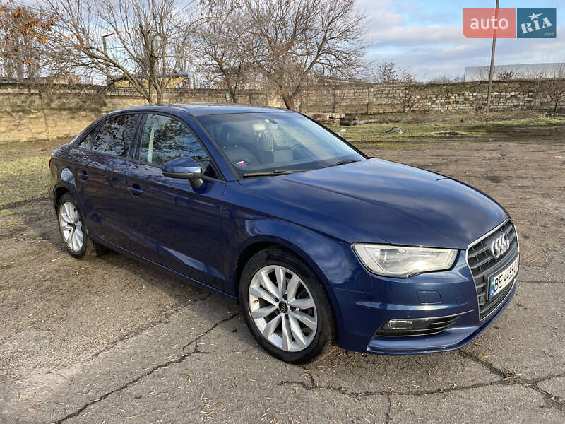 Седан Audi A3 2015 в Миколаєві