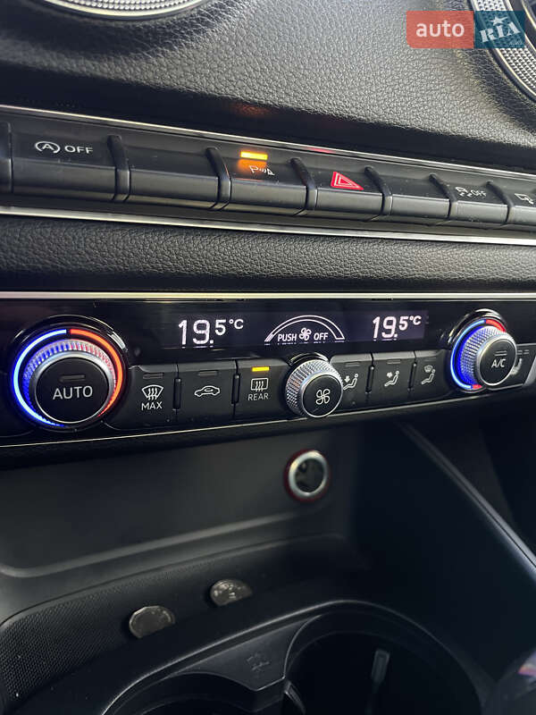 Седан Audi A3 2015 в Миколаєві