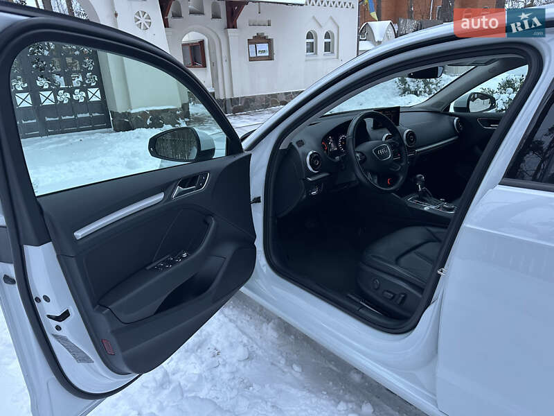 Хэтчбек Audi A3 2015 в Киеве фото 42 Хэтчбек Audi A3 2015 в Киеве