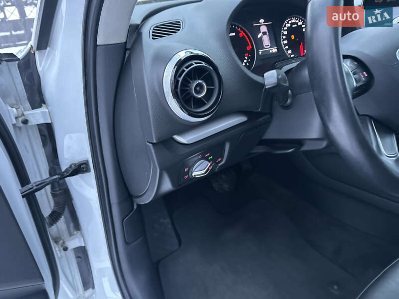 Хэтчбек Audi A3 2015 в Киеве фото 57 Хэтчбек Audi A3 2015 в Киеве